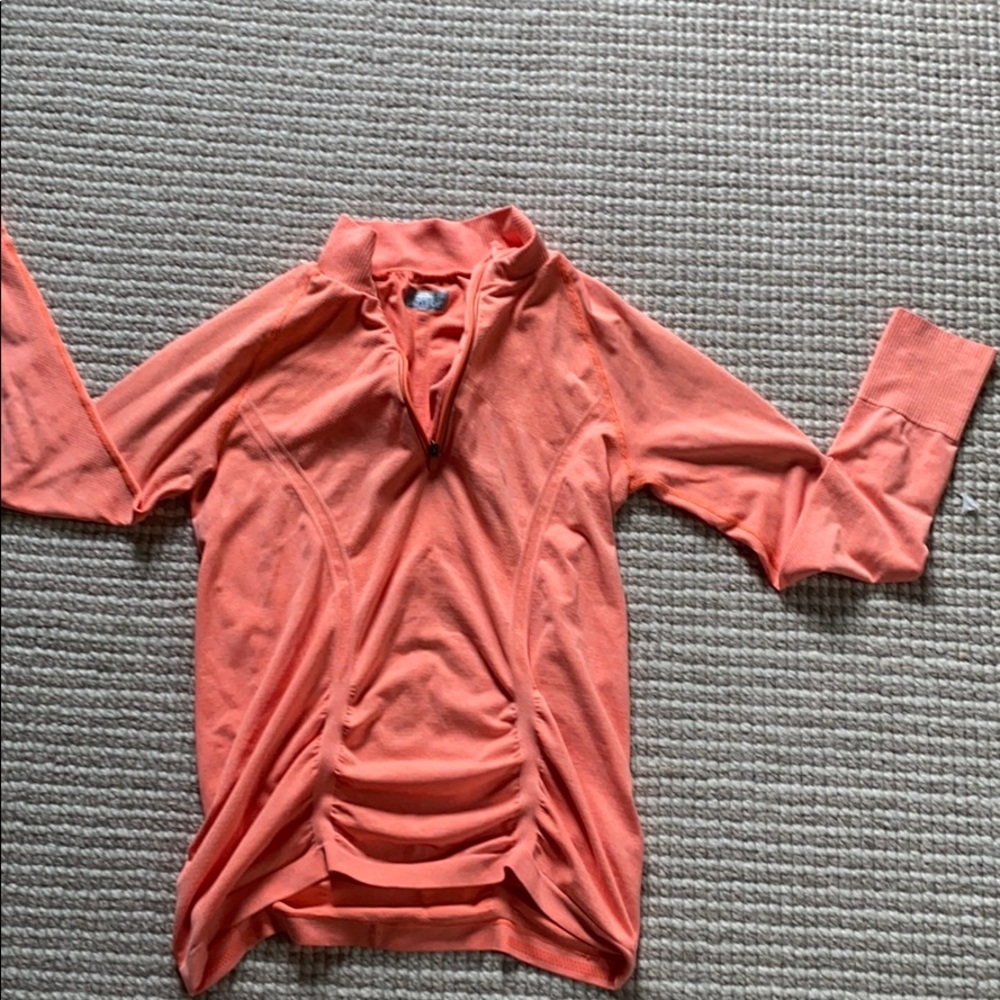 Athleta running shirt
